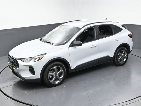 Used 2025 Ford Escape ST-Line image 45