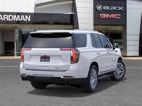 New 2026 GMC Yukon Denali w/ Denali Reserve Package AWD/4WD image 4