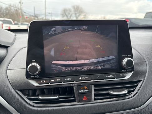 Used 2022 Nissan Altima 2.5 SV image 8