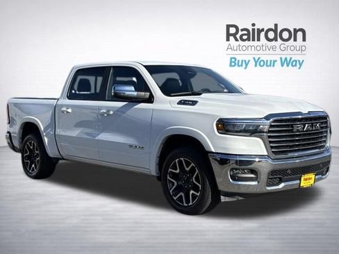 Used 2025 RAM 1500 Laramie AWD/4WD image 1