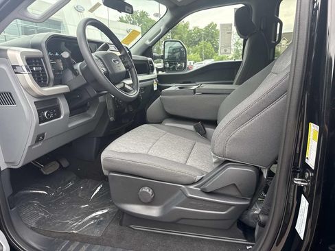 New 2026 Ford F250 XL w/ STX Appearance Package AWD/4WD image 7