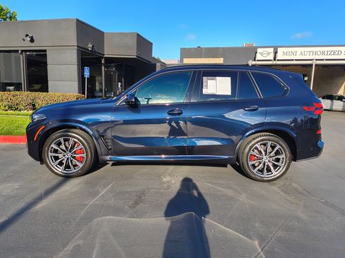 Used 2024 BMW X5 xDrive40i w/ M Sport Package AWD/4WD image 7