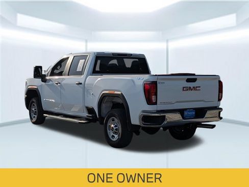 Used 2024 GMC Sierra 2500 Pro w/ Convenience Package AWD/4WD image 3