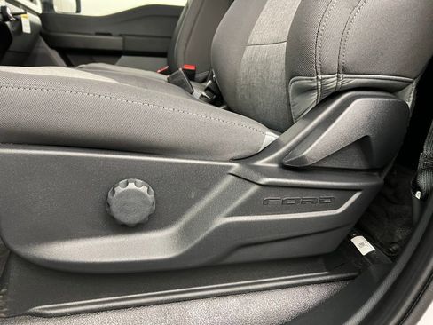 New 2026 Ford F250 XL w/ XL Chrome Package image 21