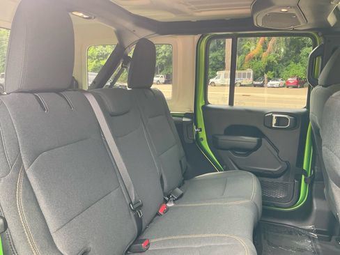 Used 2025 Jeep Wrangler Unlimited Sport AWD/4WD image 31