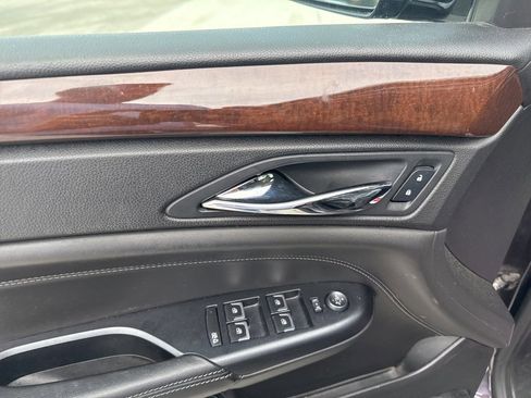 Used 2015 Cadillac SRX Luxury w/ Driver Awareness Package image 11