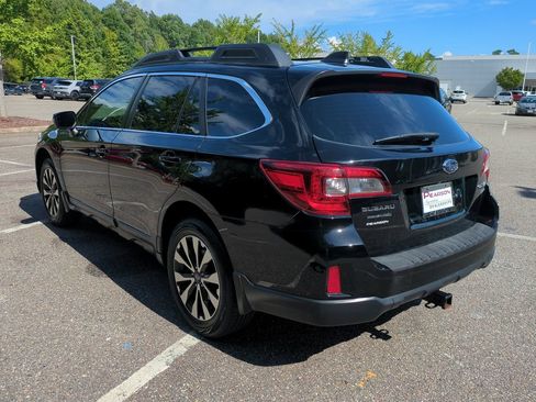 Used 2017 Subaru Outback 3.6R Limited AWD/4WD image 6