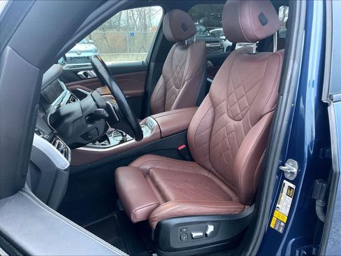 Used 2023 BMW X5 xDrive45e image 10