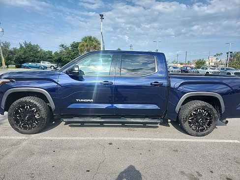 Used 2022 Toyota Tundra SR5 w/ SR5 Premium Package AWD/4WD image 15