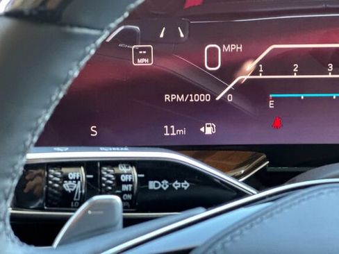 New 2026 Cadillac Escalade ESV Platinum Sport w/ LPO, ONYX Package AWD/4WD image 30