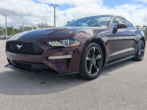 Used 2018 Ford Mustang Coupe w/ Equipment Group 101A RWD image 9