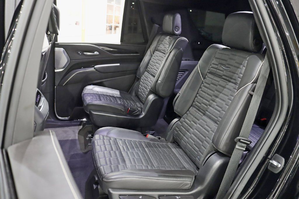 Used 2023 Cadillac Escalade V AWD/4WD image 26