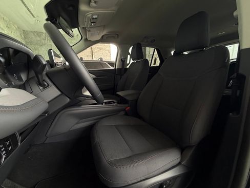 New 2026 Ford Explorer Active AWD/4WD image 5