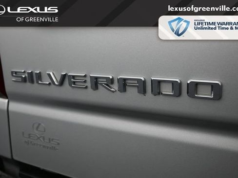 Used 2021 Chevrolet Silverado 1500 LTZ w/ Technology Package AWD/4WD image 11