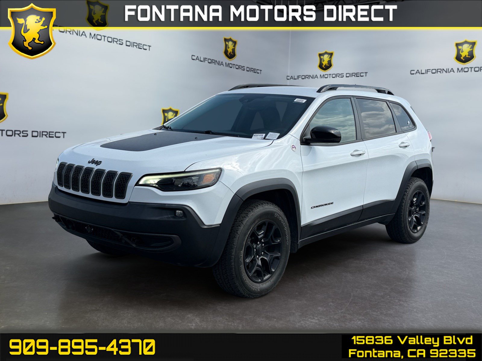 Used 2022 Jeep Cherokee Trailhawk w/ Premium Leather Package AWD/4WD image 1