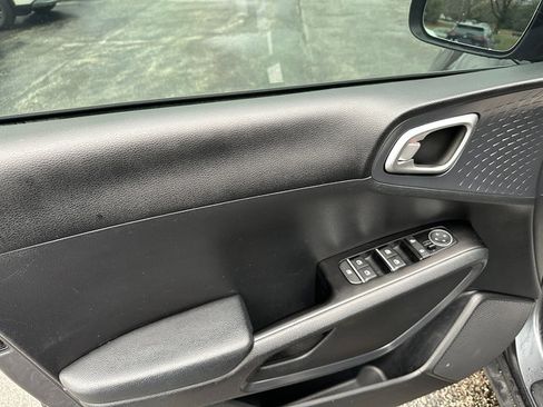 Used 2021 Kia Soul S FWD image 10