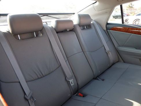 Used 2005 Toyota Avalon Limited image 17