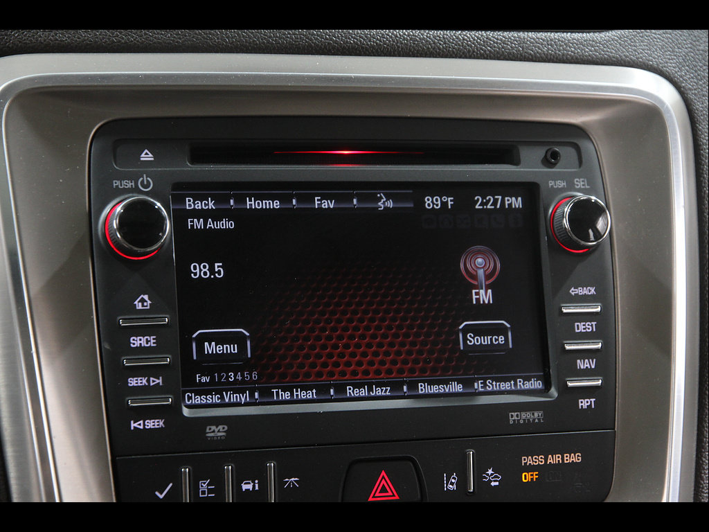 Used 2016 GMC Acadia Denali AWD/4WD image 11