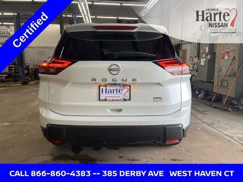 Certified 2025 Nissan Rogue S image 4