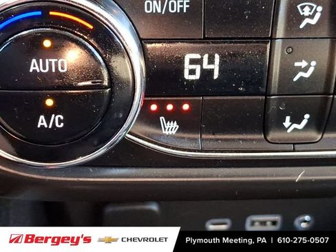 Certified 2023 Chevrolet TrailBlazer LT w/ Convenience Package FWD image 26