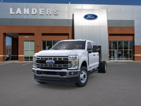 New 2026 Ford F350 XL w/ XL Chrome Package AWD/4WD image 2