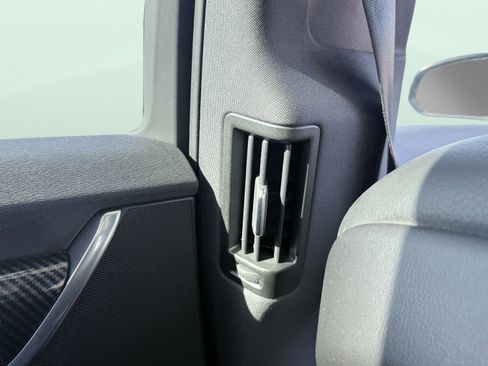 Used 2018 Volvo S90 T5 Momentum w/ Convenience Package image 43