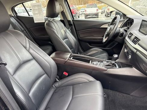 Used 2018 MAZDA MAZDA3 Touring image 10