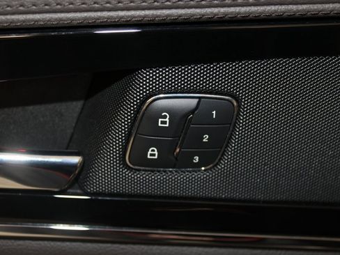 Used 2022 Lincoln Nautilus Reserve image 22