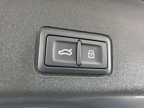 New 2026 Audi Q3 quattro 2.0T AWD/4WD image 10