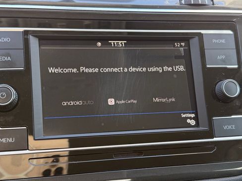 Used 2022 Volkswagen Tiguan S image 10