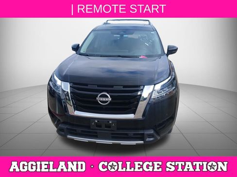 Certified 2024 Nissan Pathfinder Platinum w/ Cargo Package image 6