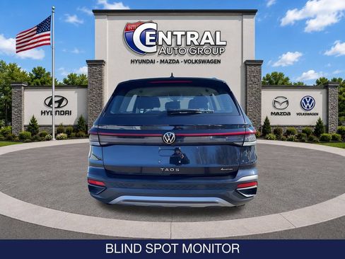 Used 2025 Volkswagen Taos S AWD/4WD image 8