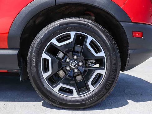 Used 2023 Ford Bronco Sport Outer Banks w/ Tech Package AWD/4WD image 10