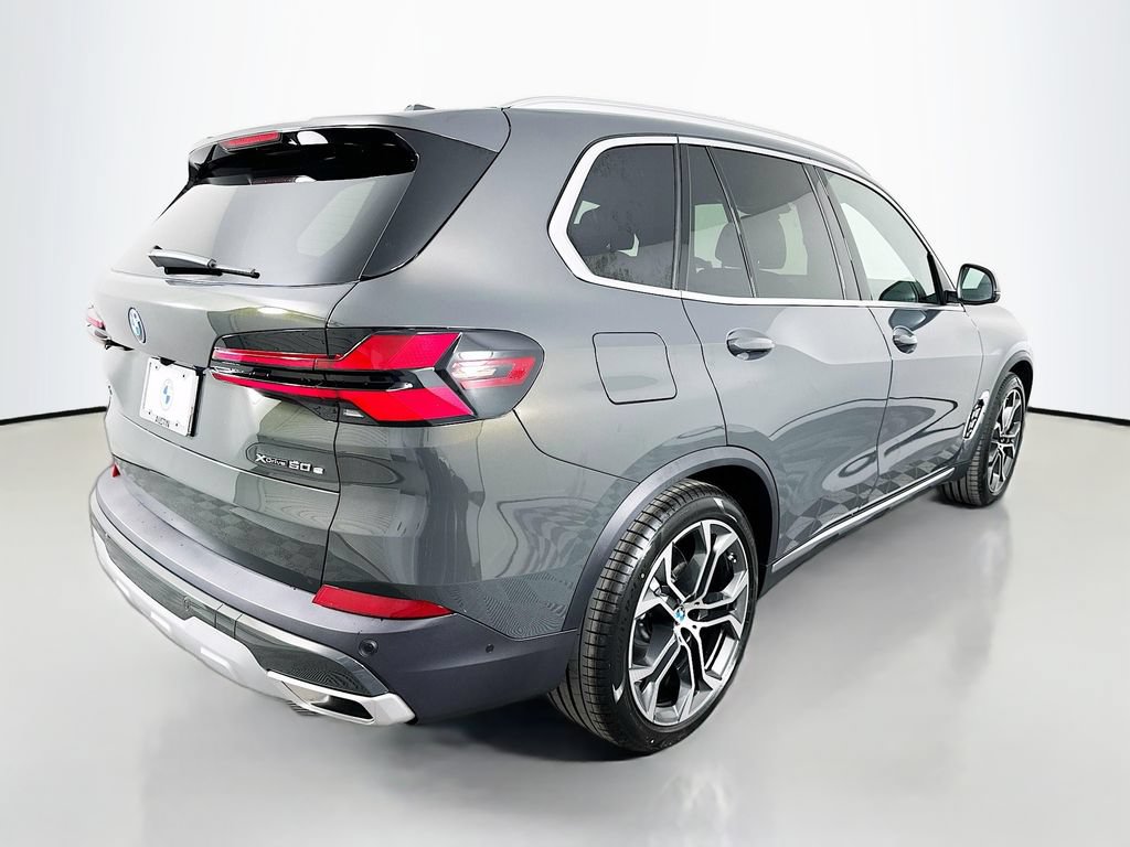 Used 2026 BMW X5 xDrive50e AWD/4WD image 5