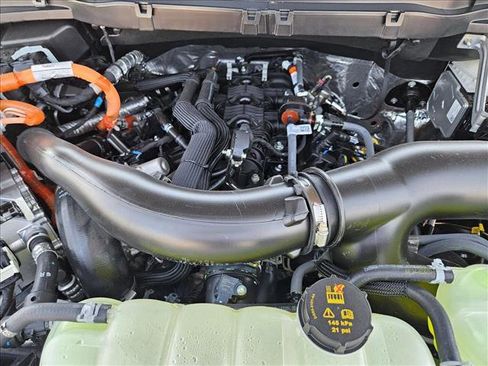 New 2025 Ford F150 Platinum w/ Equipment Group 702A High image 17