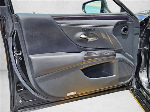 Used 2019 Lexus ES 350 w/ Premium Package FWD image 10