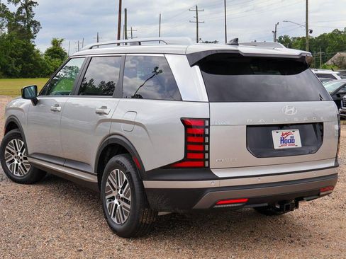 New 2026 Hyundai Palisade FWD Hybrid image 2