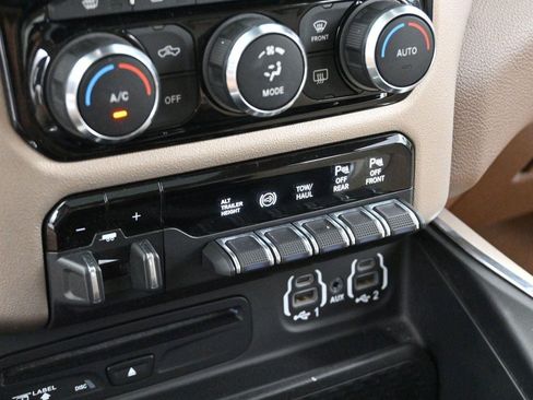 Used 2019 RAM 2500 Laramie AWD/4WD image 21
