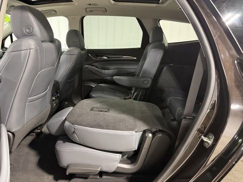 Used 2019 Buick Enclave Premium image 31