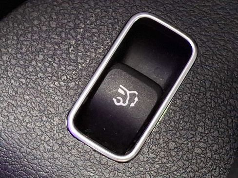 Used 2023 Mercedes-Benz GLE 350 4MATIC image 35
