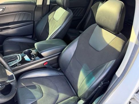 Used 2018 Ford Edge Sport w/ Equipment Group 401A AWD/4WD image 9