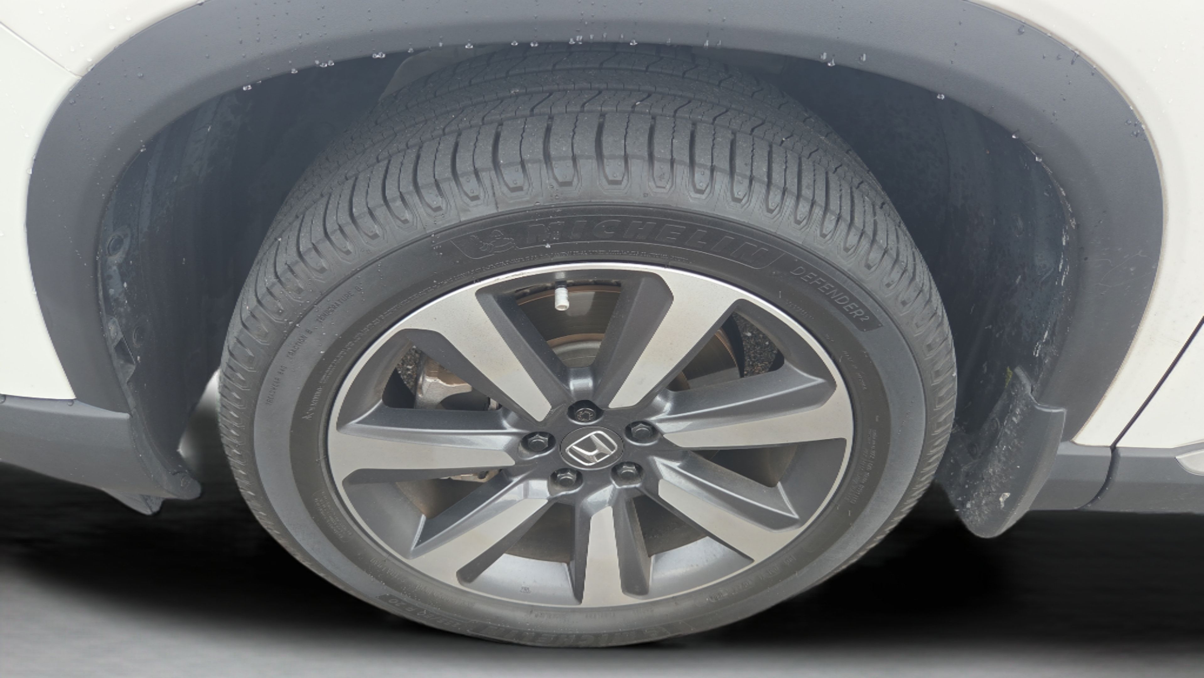 Certified 2023 Honda Pilot Touring image 29