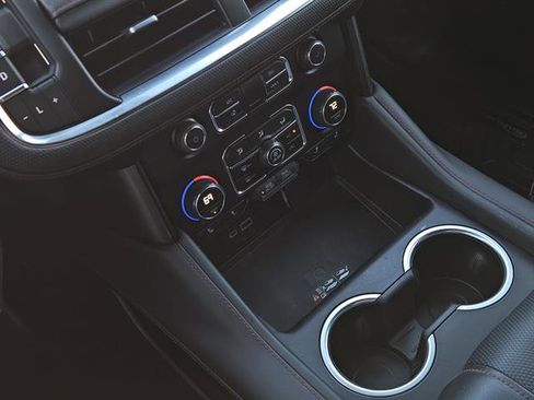 Used 2022 Chevrolet Tahoe RST w/ Luxury Package image 16