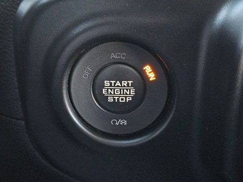 Used 2022 Jeep Wrangler Unlimited Sport image 20