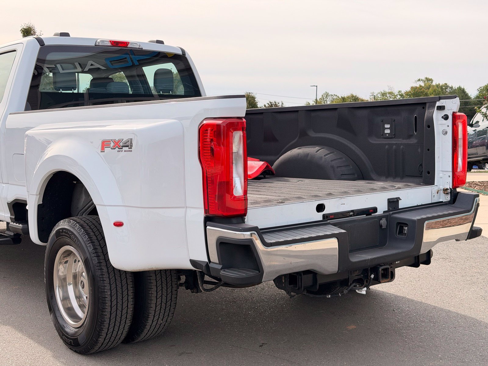 Used 2024 Ford F350 XL w/ XL Driver Assist Package AWD/4WD image 4