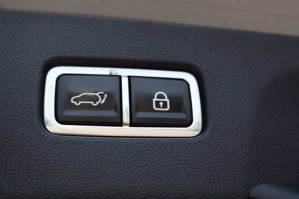 Used 2023 Kia Sorento SX FWD image 37