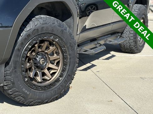 Used 2024 Toyota Land Cruiser image 8