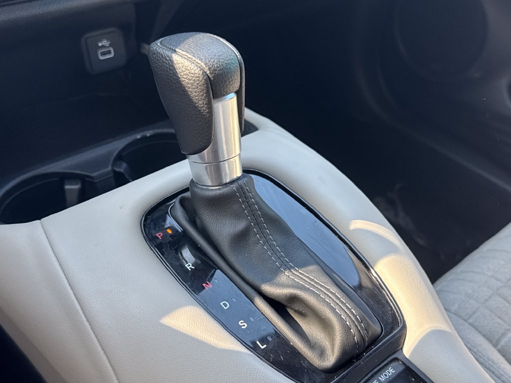 Used 2025 Honda HR-V LX image 15