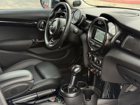 Used 2019 MINI Cooper S image 14