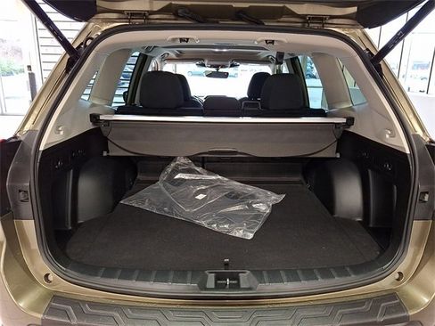 Certified 2022 Subaru Forester Premium w/ Popular Package #1 image 27